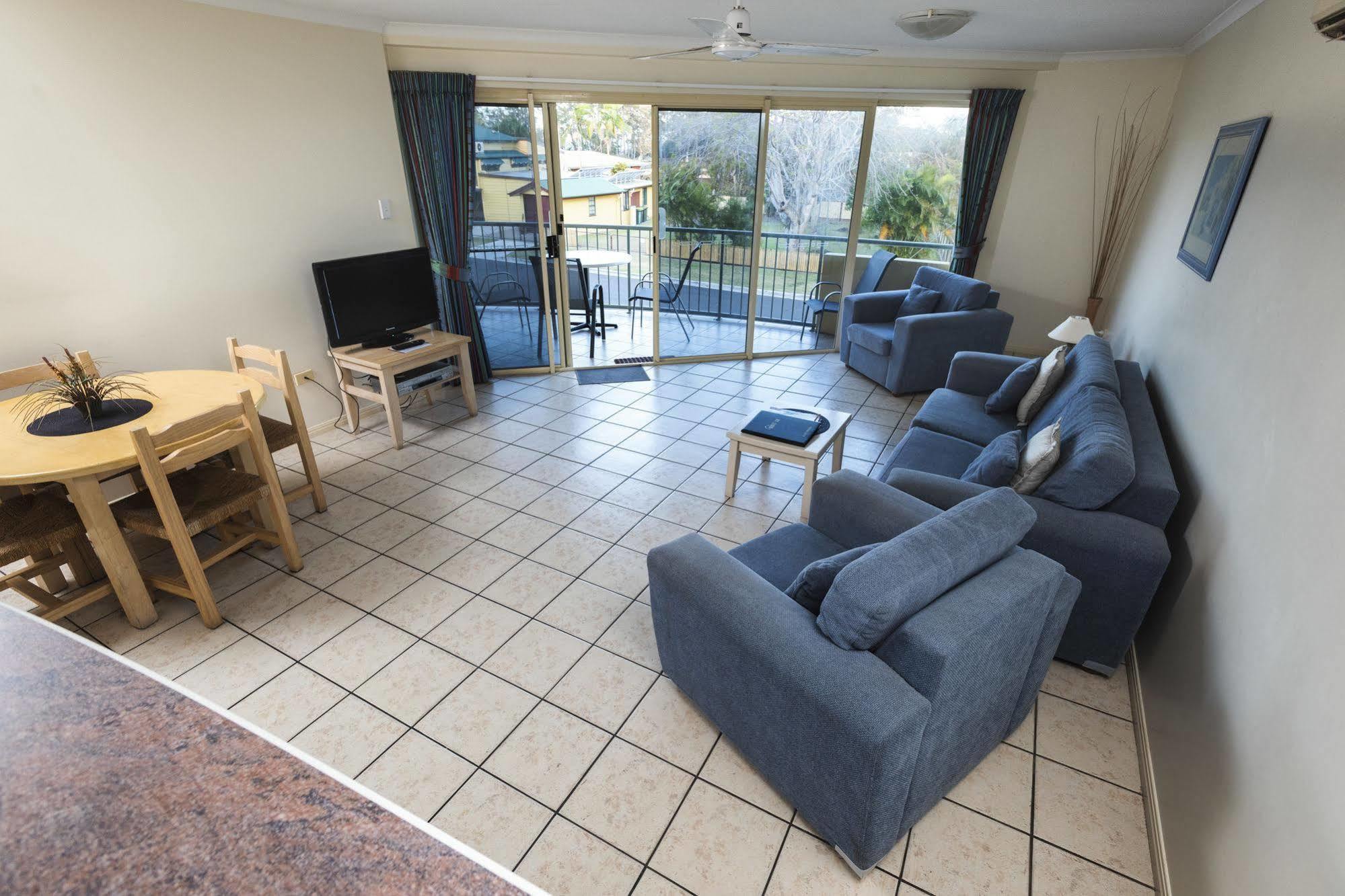Alexander Beachfront Apartments Hervey Bay Eksteriør billede