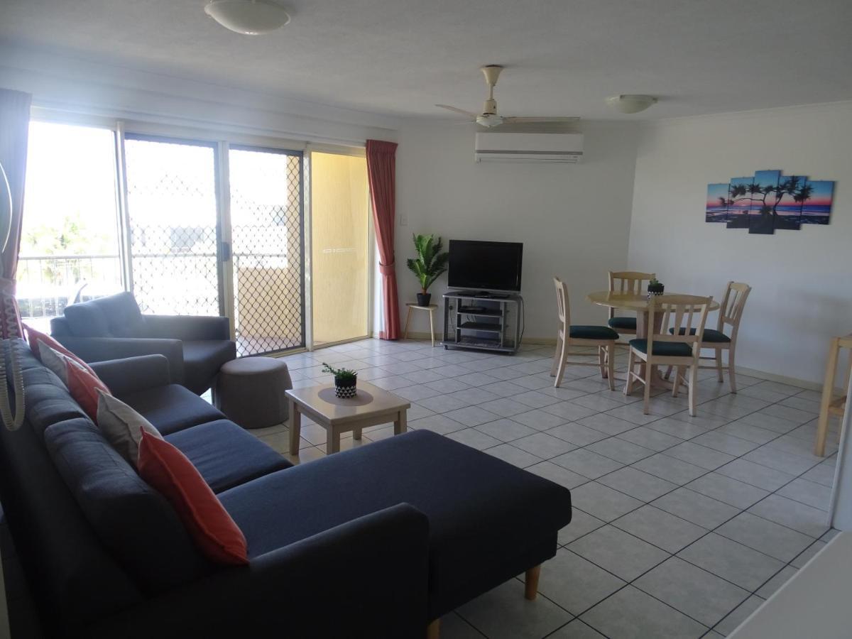 Alexander Beachfront Apartments Hervey Bay Eksteriør billede